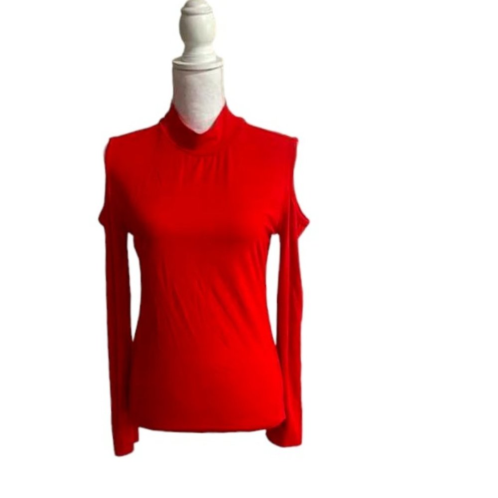 Red Cold-Shoulder Long-Sleeves Turtleneck Figure-Flattering Top